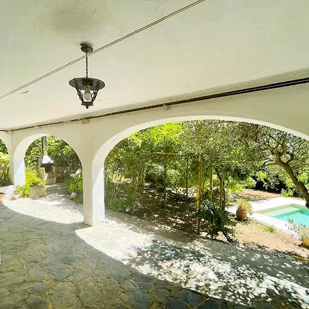 Casa Pindar Roses