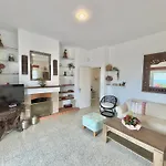 Casita Bouganvilla * Roses