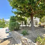 Casita Bouganvilla Roses